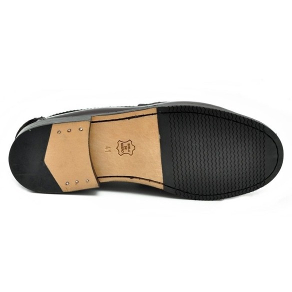 Zapatos castellanos de piel de hombre by Urban Jungles URBAN JUNGLES