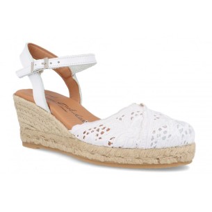 Espadrilles with Gel Insole by CBP CBP - CONBUENPIE 2