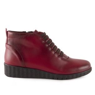 Botins em pele vermelha com cunha CHAMBY