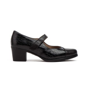 Black leather pumps by CBP CBP - CONBUENPIE
