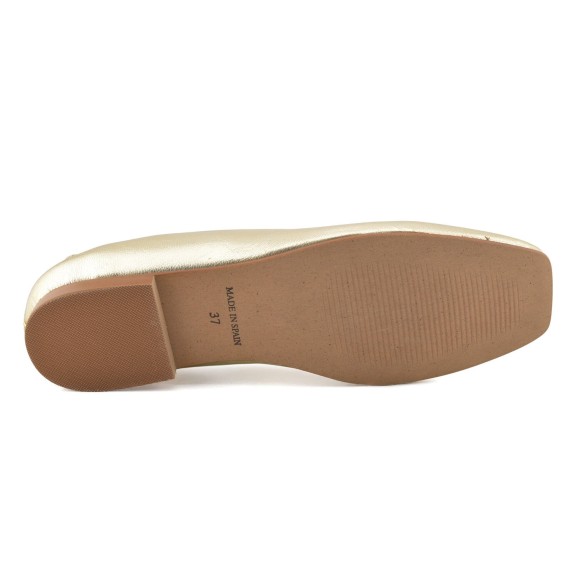 Gold leather ballerinas by Casual CASUAL