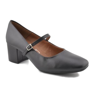 Black leather pumps by Chamby CHAMBY 2