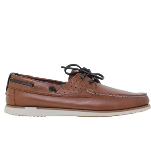Chaussures de bateau en cuir marron par Casual CASUAL