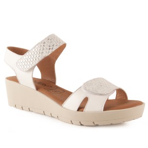 Witte leren sandalen van Chamby CHAMBY 2