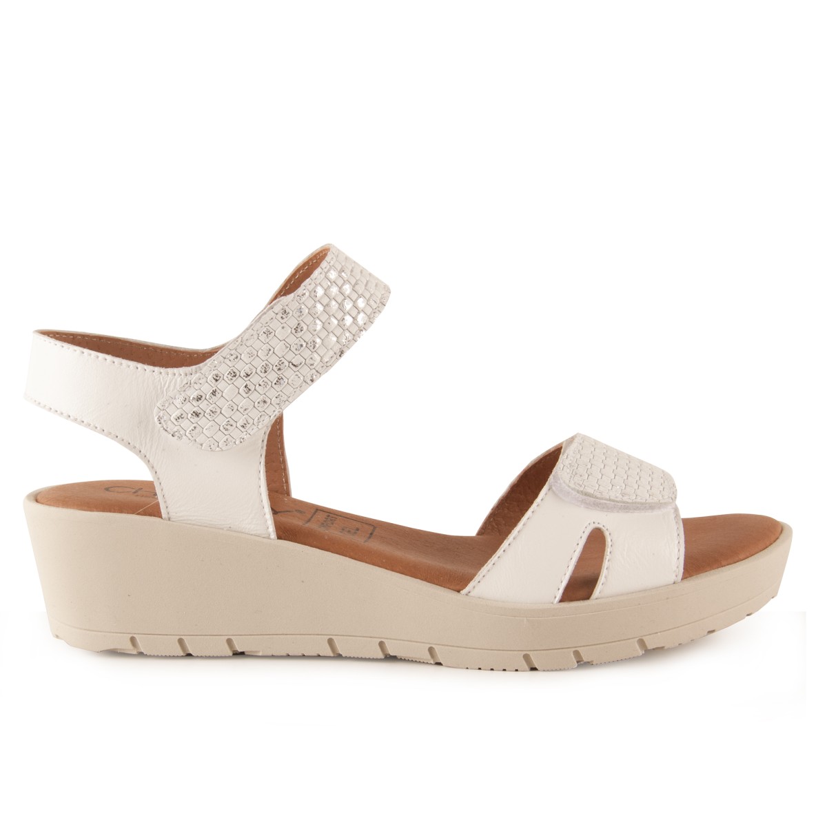 White leather sandals by Chamby