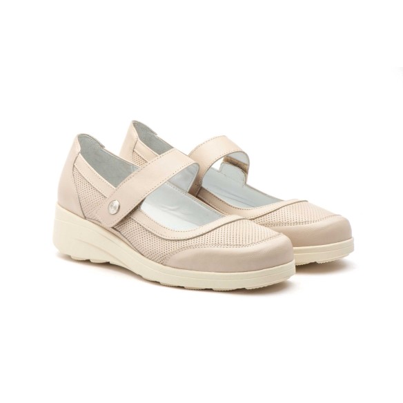Décolleté con zeppa in pelle beige CBP - CONBUENPIE