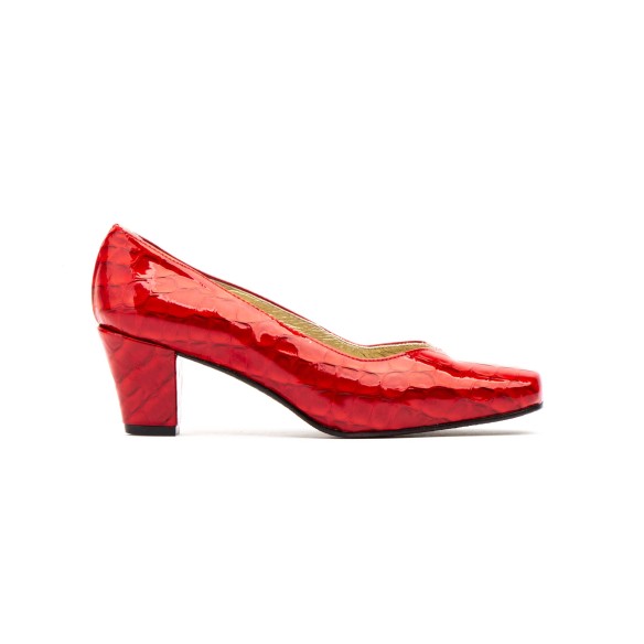 Décolleté in vernice rossa CONBUENPIE