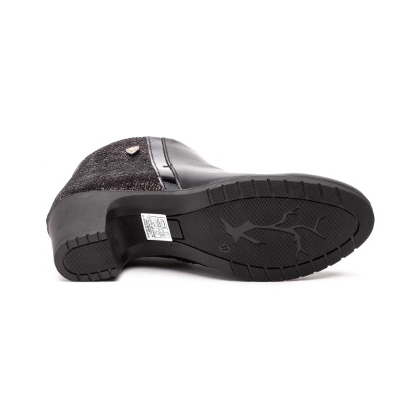 Botines clásicos de piel negros CBP - CONBUENPIE