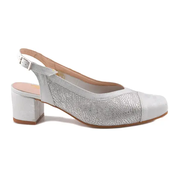Sapatos de salto alto prateados com tachas prateadas ZANY BY TREBEDE