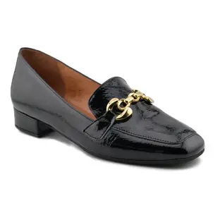 Mocassins em pele envernizada preta CASUAL 2