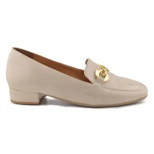 Mocassins em pele envernizada bege CASUAL