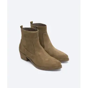 Patricia Miller | Taupe leather boot model Lucía... 2